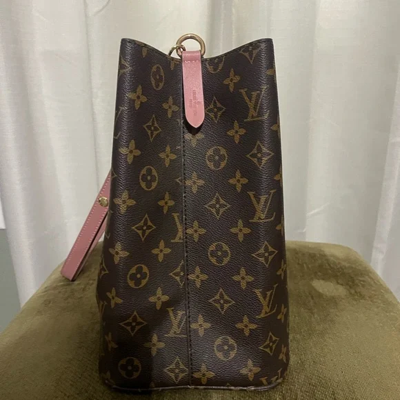 Louis Vuitton Monogram Brown and Pink Shoulder Bag - Picture 3 of 6